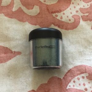 MAC pigment